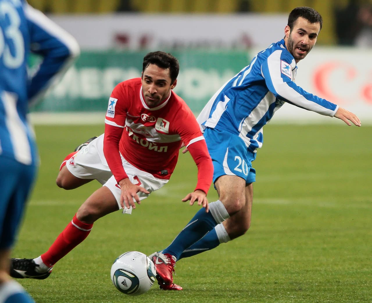 Su carrera continuaría en lejanas latitudes, cuando firmó en 2011 por el Volga Nizhny Novgorod de la Liga de Rusia.