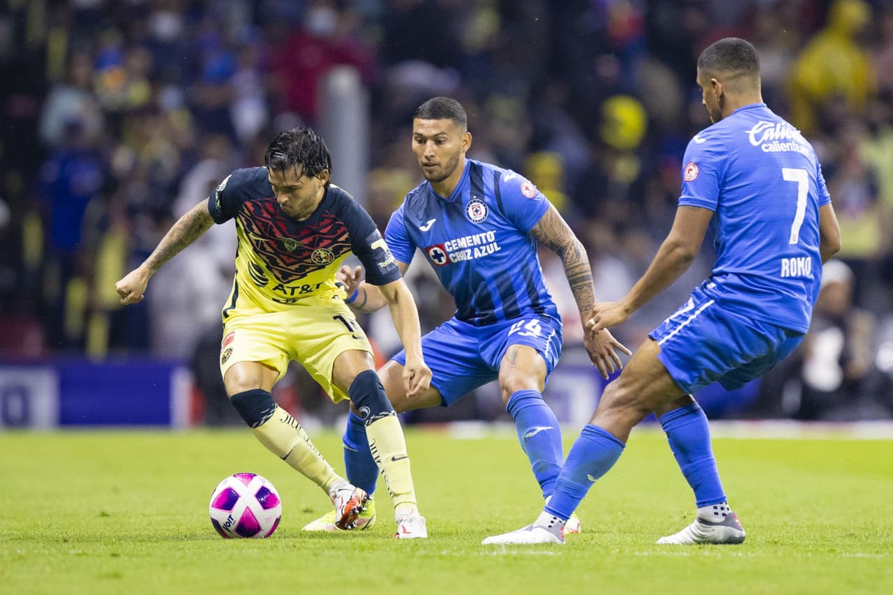 Cruz Azul y América vivieron un partido parejo en la cancha del Estadio Azteca donde las emociones no se hicieron esperar.