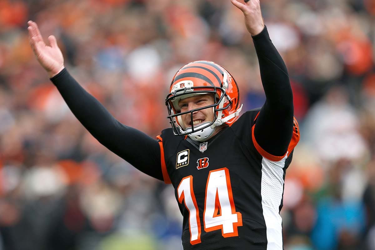 #57 Andy Dalton Total: $23.3 M Salario/Ganancias: $22.3 M Firmas: $1 M