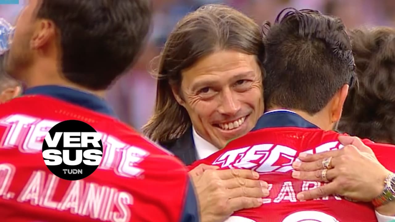 Amaury Vergara prefiere a Almeyda de regreso que a Higuera