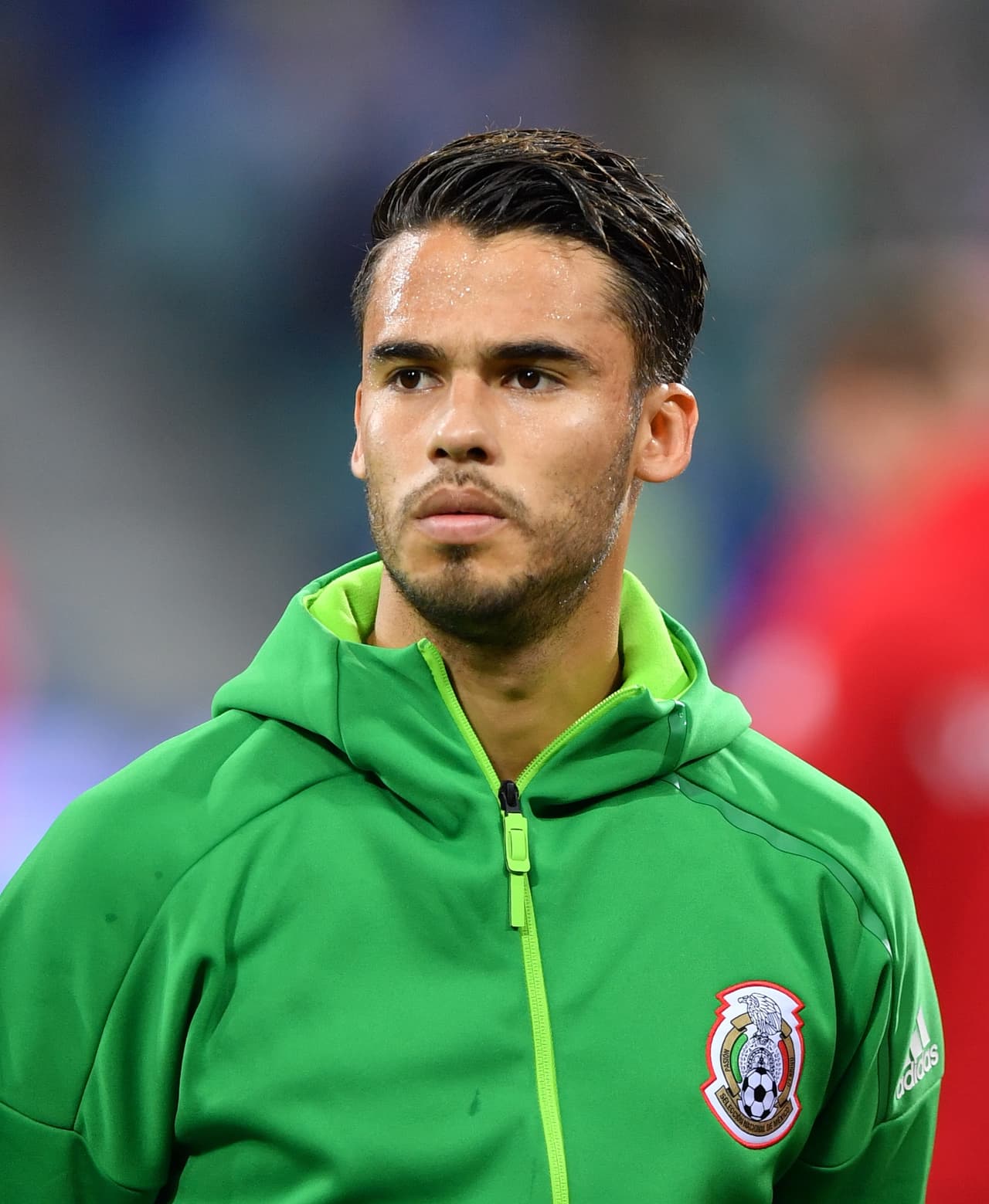 Diego Reyes sigue sin saber qué será de su futuro, mientras adelanta la pretemporada con el F.C. Porto. La más reciente versión es que el Stuttgart está interesado en él.