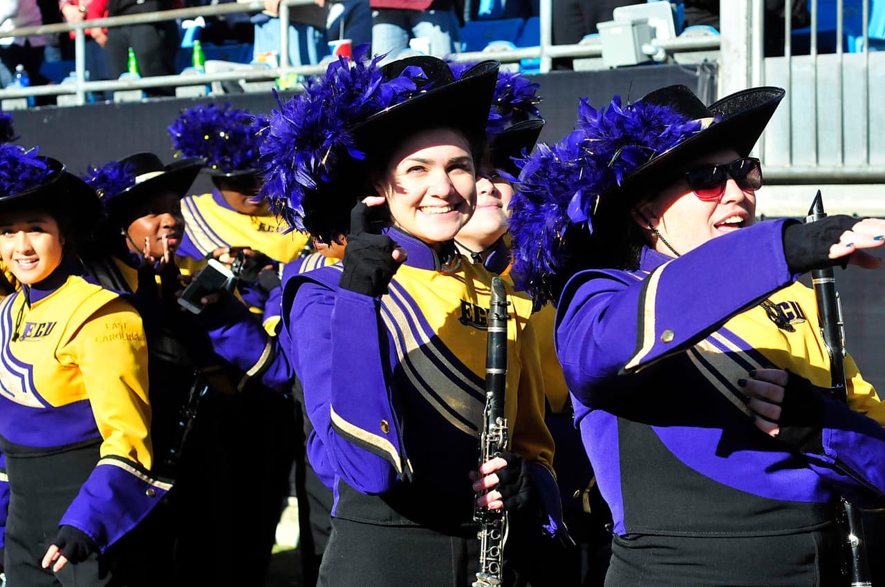 En el triunfo de los Carolina Panthers sobre los Washington Redskins existieron algunos momentos que pasaron desapercibidos, aquí te mostramos algunos de ellos.