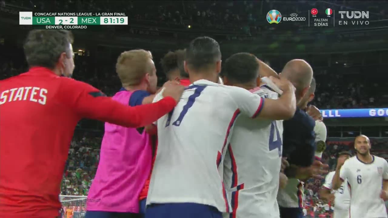 ¡Partidazo! McKennie vuelve a ganar de cabeza y marca el 2-2 de Team USA