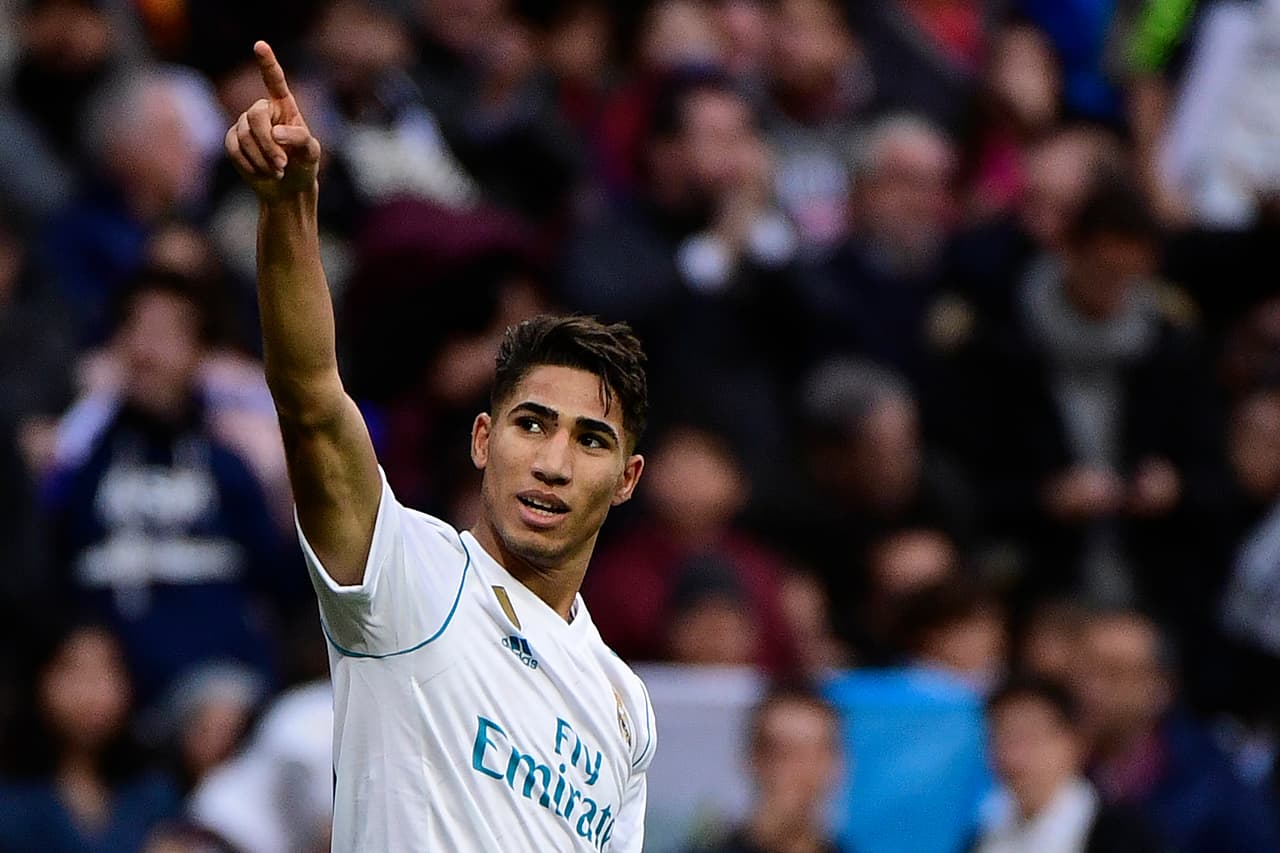 Achraf Hakimi renovó con el conjunto blanco hasta 2023.