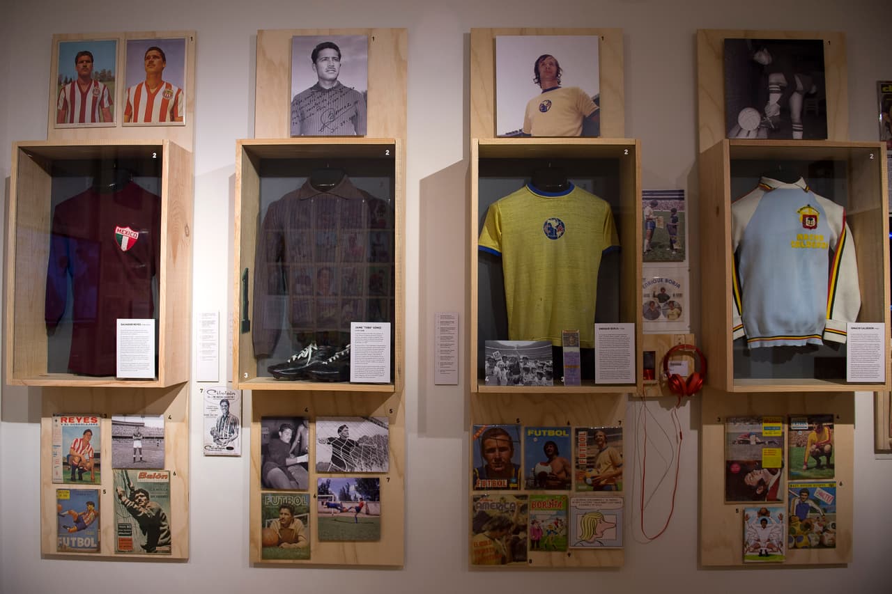 Los ídolos mexicanos recibieron atención especial en esta exposición, con sus objetos e imágenes memorables.