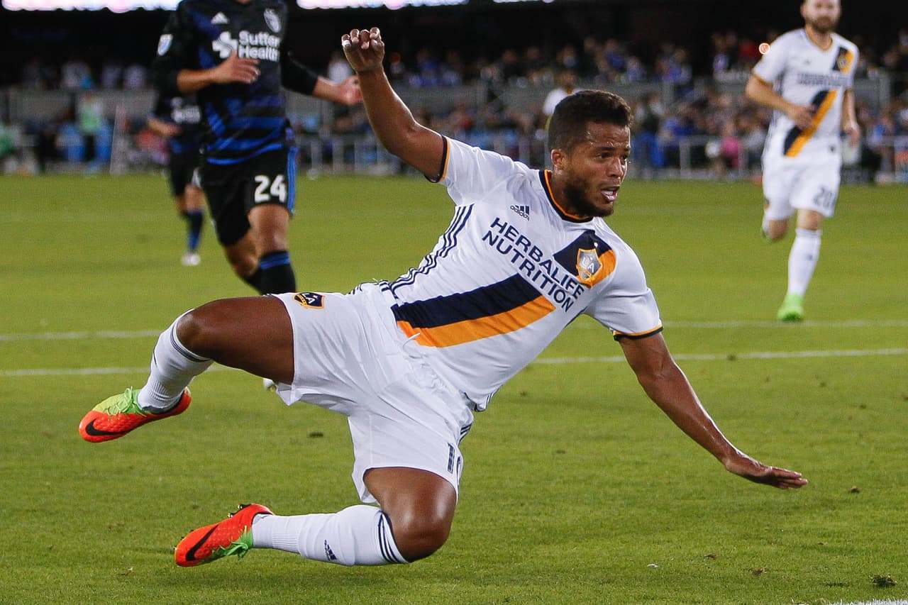 May 27, 2017; San Jose, CA, USA; Los Angeles Galaxy forward Giovani dos Santos (10) heads the ball for a goal against the San Jose Earthquakes during the second half at Avaya Stadium. Mandatory Credit: Stan Szeto-USA TODAY Sports