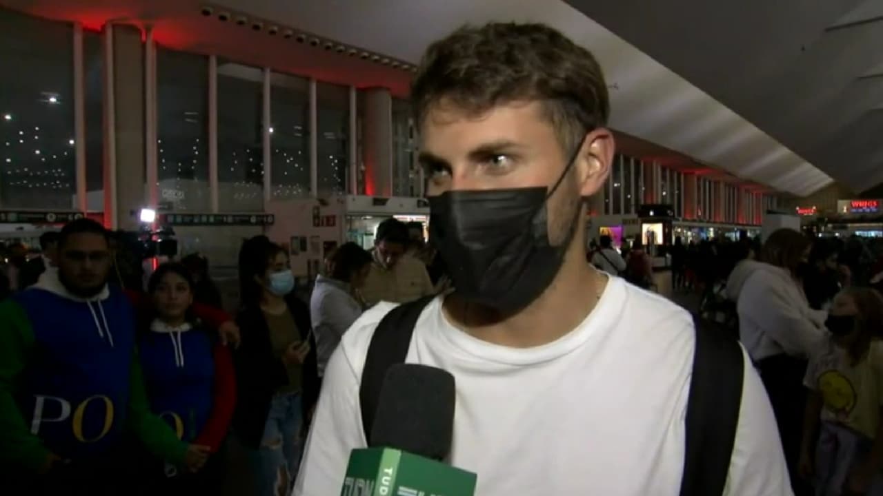 Santiago Giménez vuela hacia Europa y habla de su oportunidad con Feyenoord