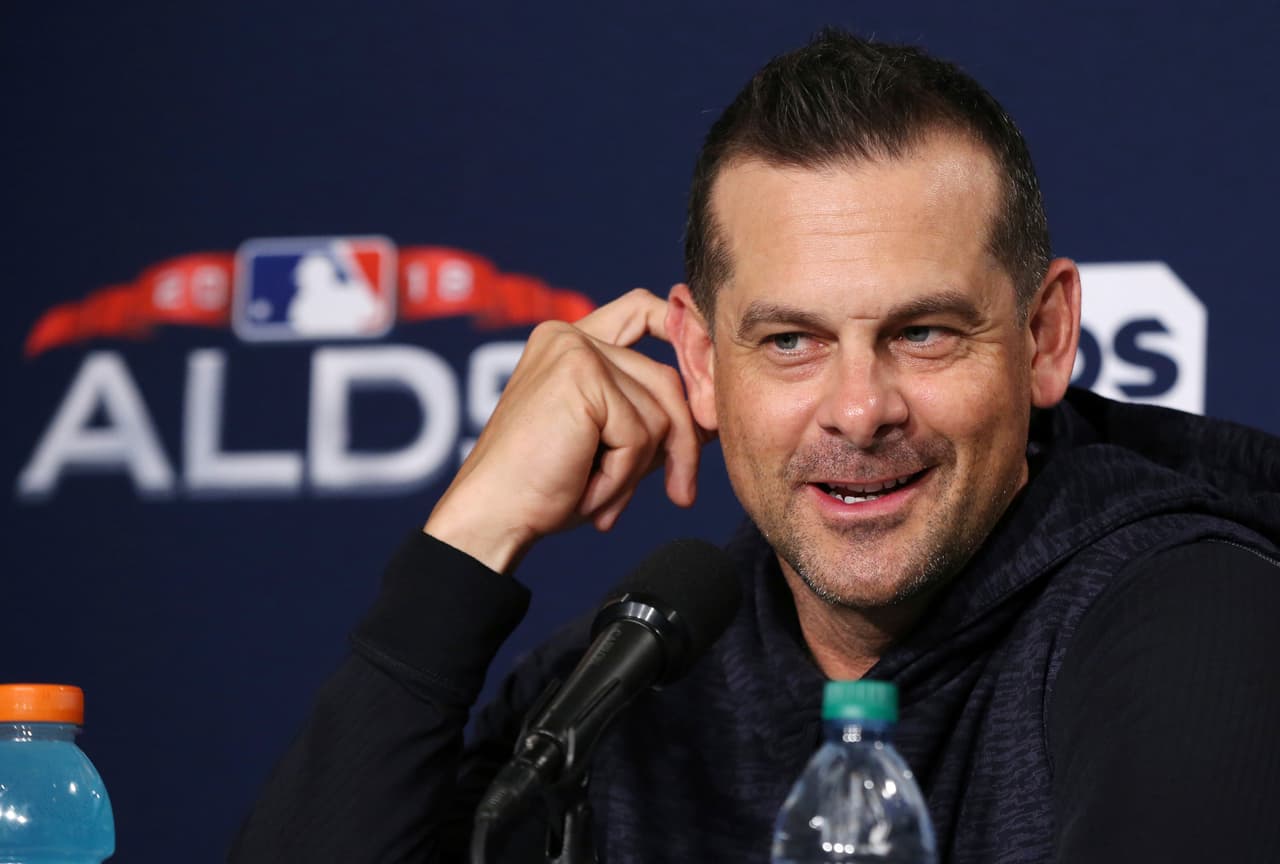 Aaron Boone, quien ya sabe lo que es eliminar a Boston en postemporada, con un jonrón en 2003, dirige a esta versión de los Yankees que tuvieron marca de 100-62.