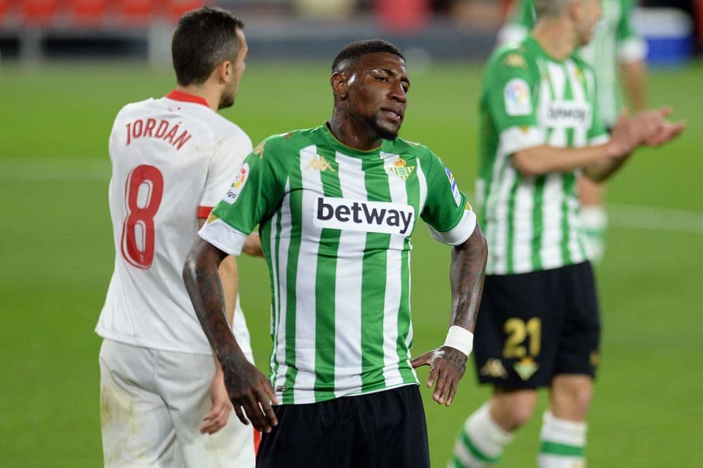 El Gran Derbi se lo lleva Sevilla por la mínima ante el Real Betis. El gol de la victoria fue por parte de Youssef En-Nesyri al minuto 27 del encuentro. Andrés Guardado fue titular durante el encuentro, mientras Diego Lainez permaneció en la banca.