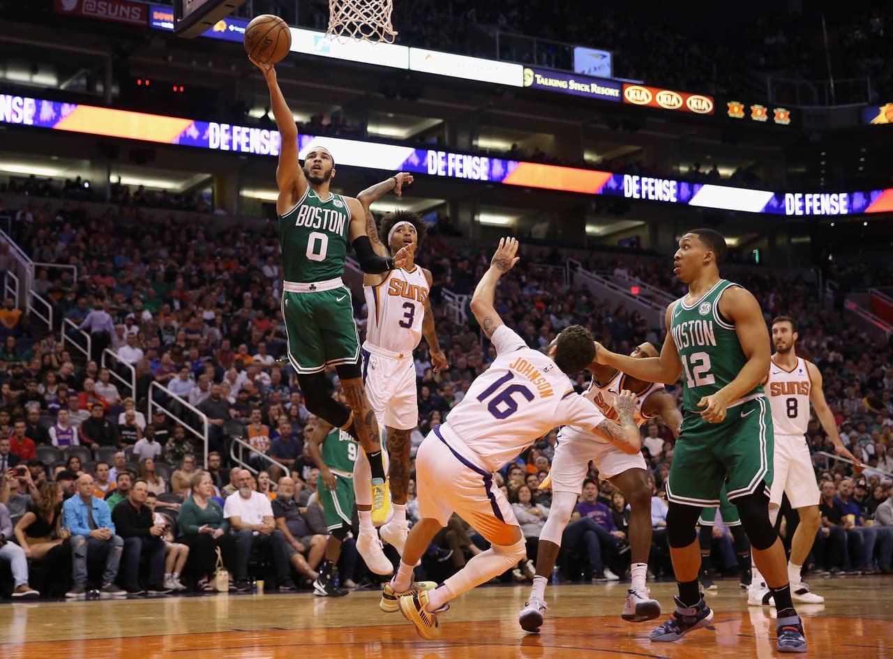 Boston Celtics no tuvo una buena semana, pues primero obtuvo una victoria y después dos derrotas al hilo y, sumado a esto, su jugador Kemba Walker sufrió una conmoción cerebral, el daño no fue mayor. Su récord es de 11-4.