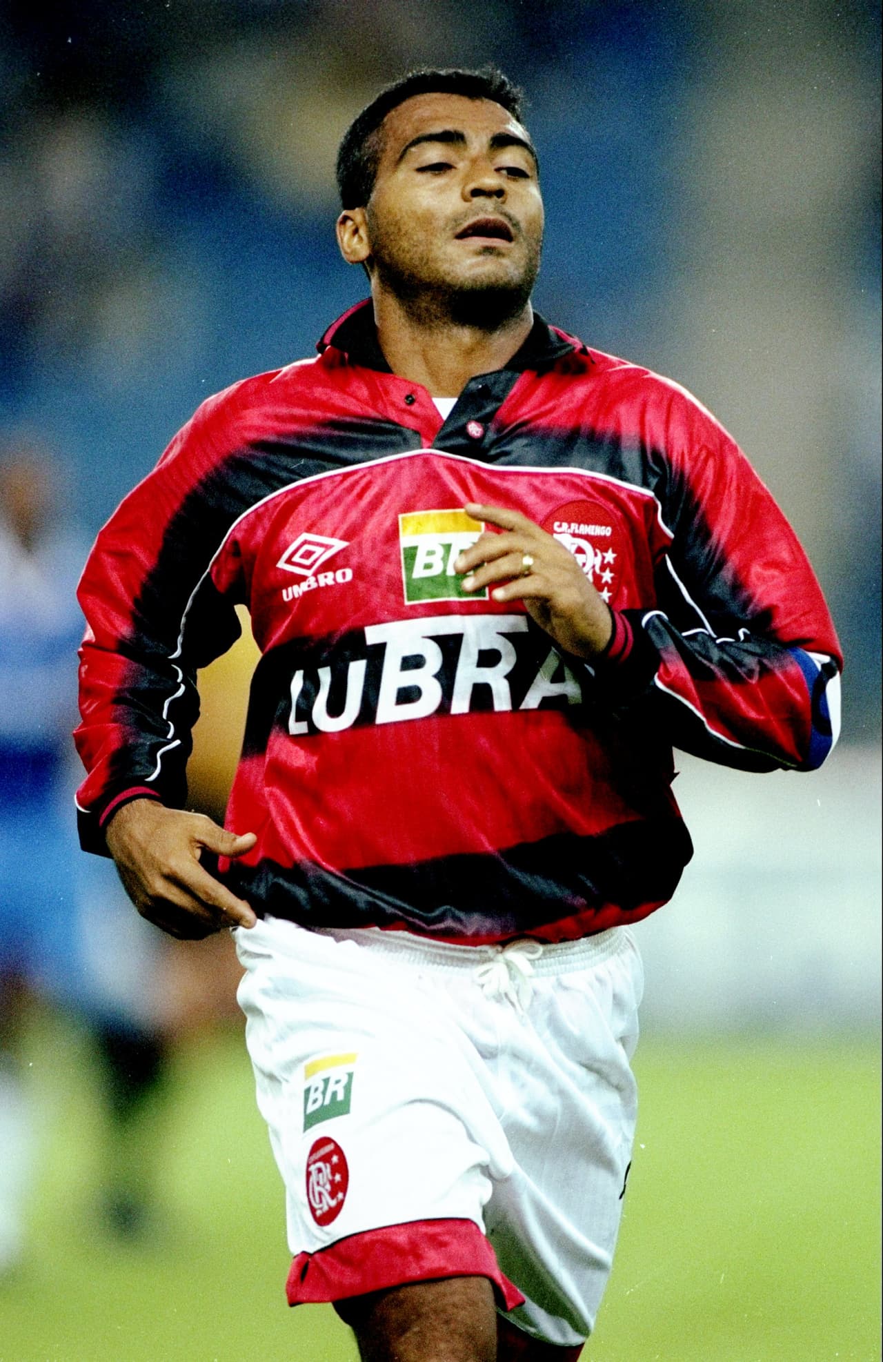 5 Aug 1998: Romario of Flamengo in action during the pre-season Gelderland Tournament game against Chelsea in Arnhem, Holland. Flamengo lost 5-0. \ Mandatory Credit: Ben Radford /Allsport