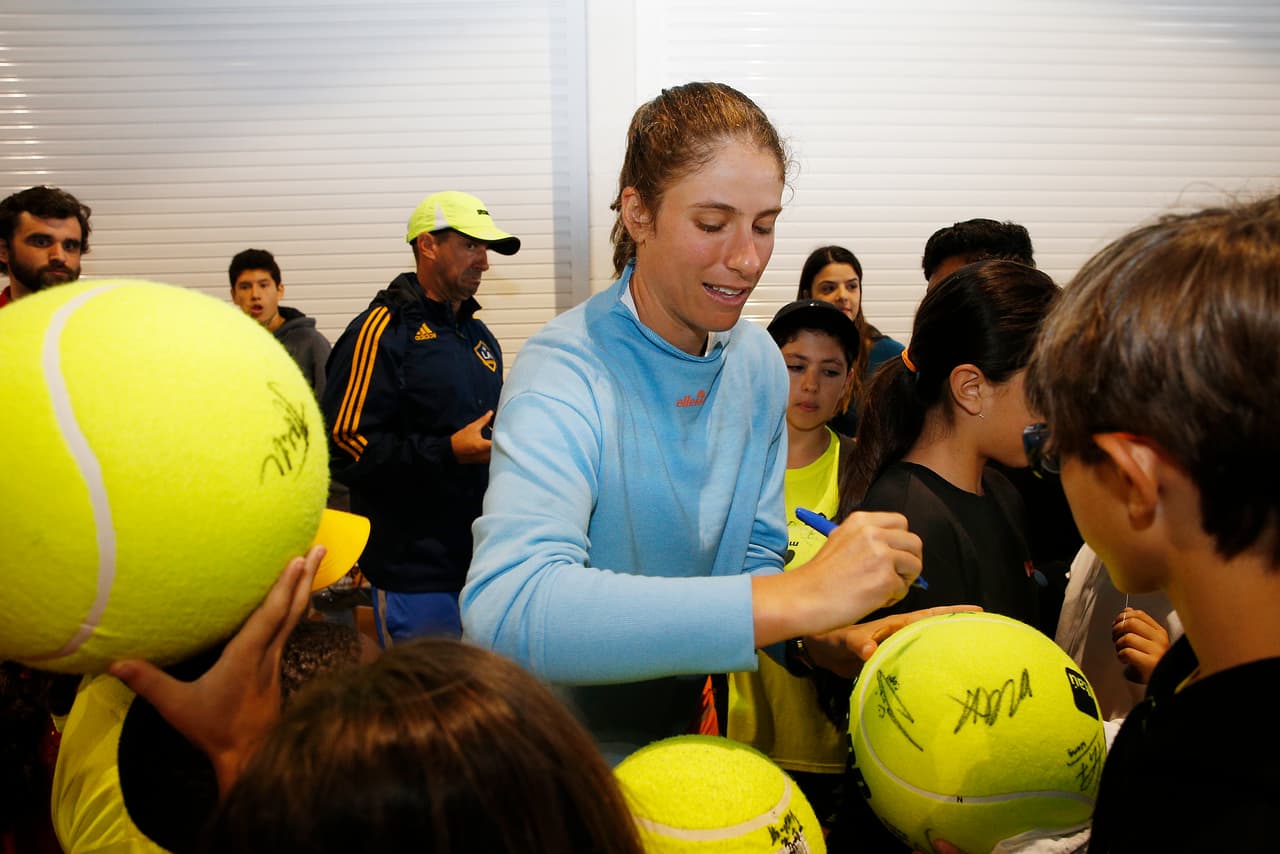 La rumana Simona Halep (2 de la clasificación WTA), la británica Johanna Konta (foto), el australiano John Millman y el estadounidense Frances Tiafoe compartieron con los niños en el Kids Day, previo al comienzo del Miami Open, segundo Masters 1.000 del calendario de tenis.
