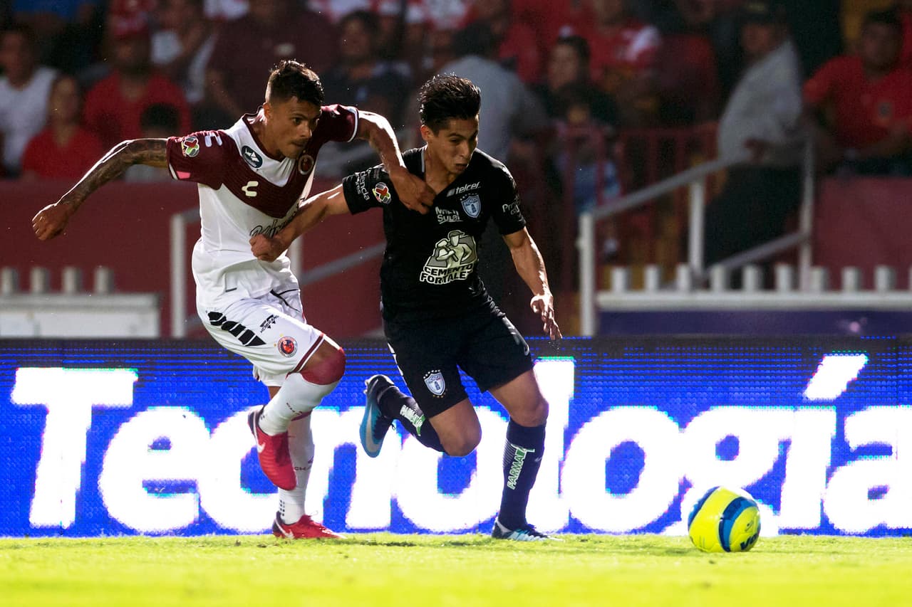 Pachuca, campeón el año pasado de la Liga de Campeones de la Concacaf, quería imponer el ritmo del partido y su jerarquía a nivel local.