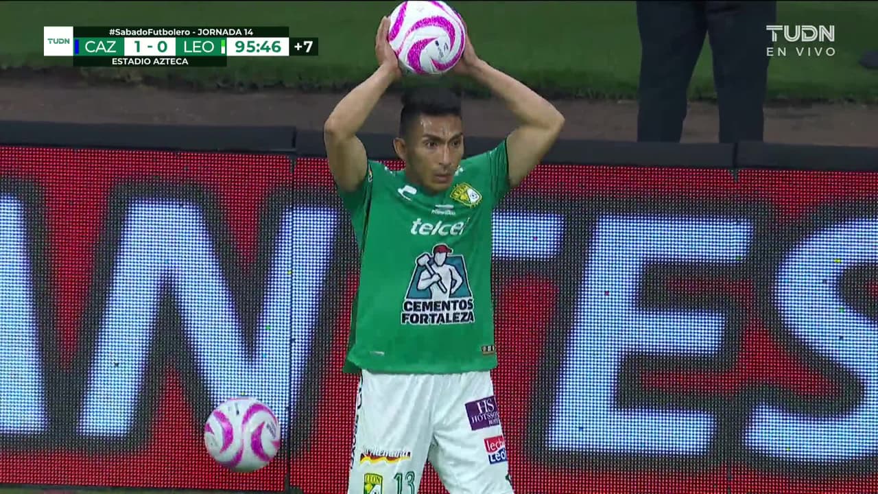 ¡TIRO ATAJADO! disparo por Moisés.