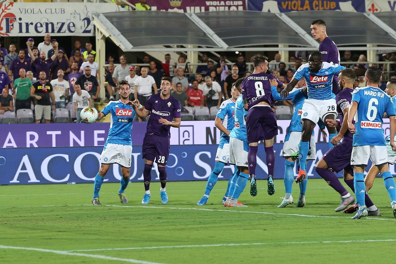 El partido fue intenso y ambos se mantenían en su postura en busca de conseguir otra anotación.