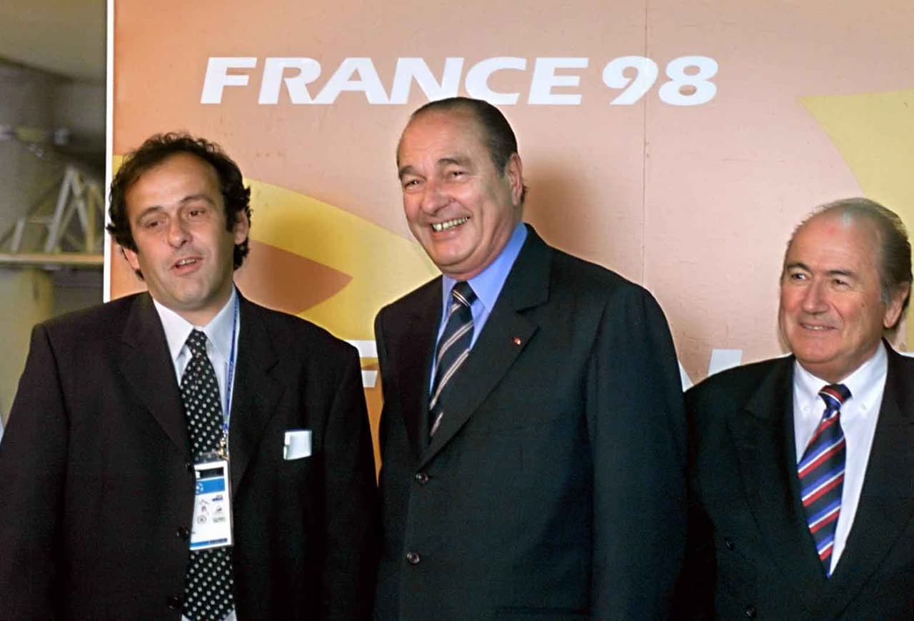 Un informe muestra que la UEFA conocía en 1998 que Platini cobraba de la FIFA