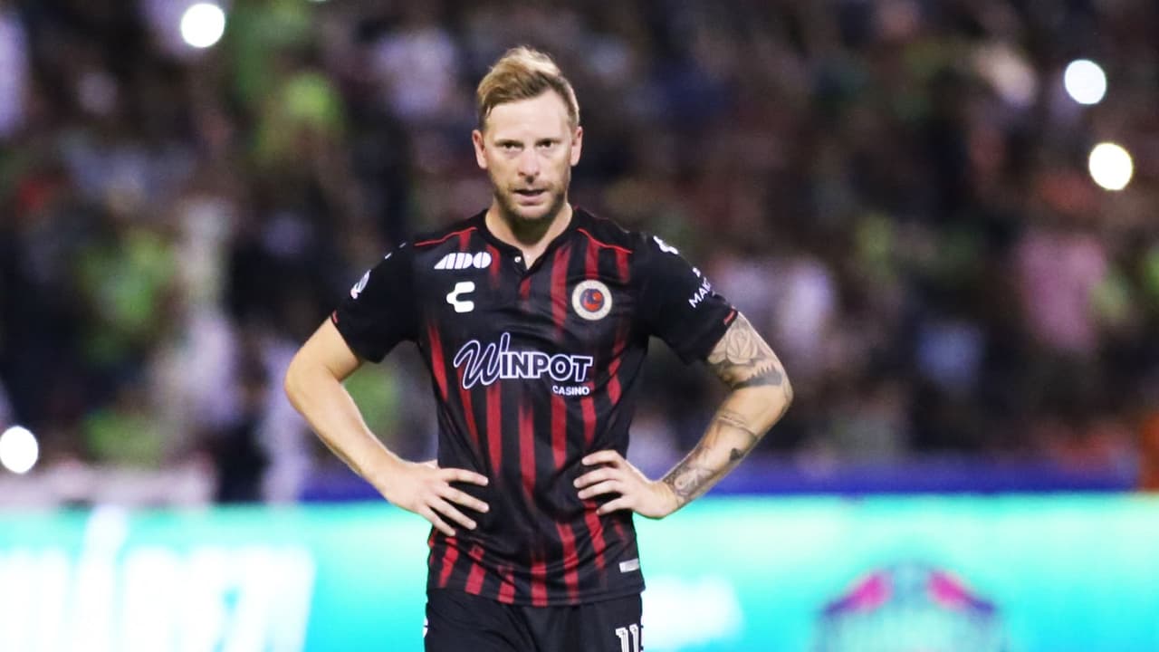 Cristian Menéndez admite que jugadores son parte del mal de Veracruz