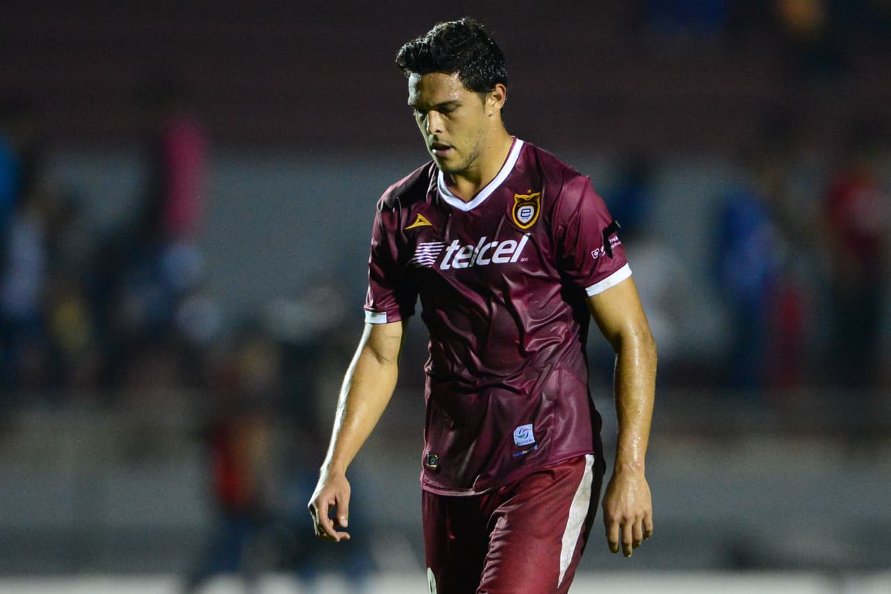 En el Ascenso MX con Tecos estuvo a punto de lograr ascender a primera pero perdió contra Leones Negros y los Tecos desaparecieron.