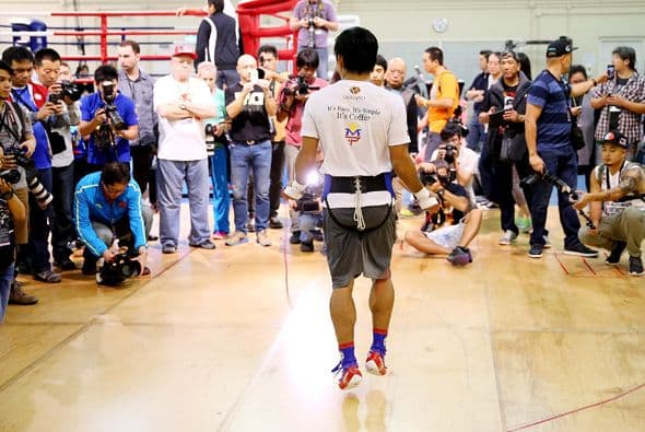 Manny Pacquiao entrena