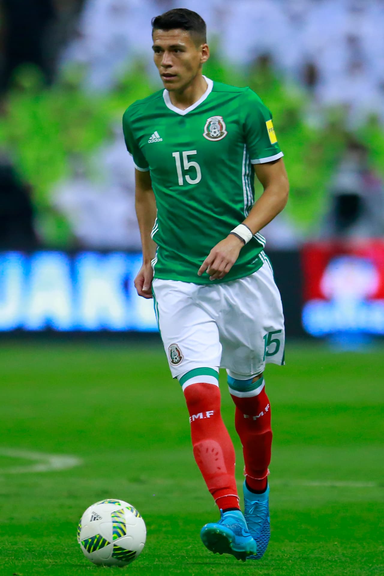 El defensa central Héctor Moreno viene con ritmo en el PSV Eindhoven. Aunque el equipo no brilla en la Champions, es claro que el mexicano mantiene regularidad.