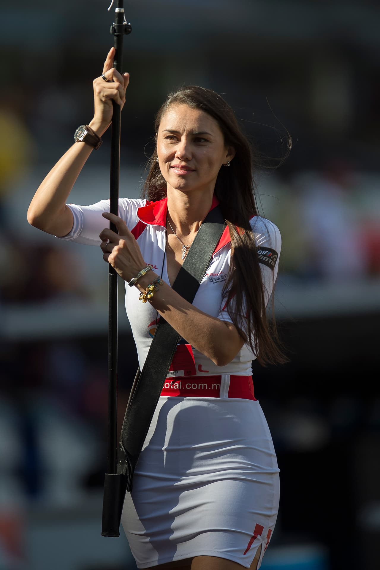 La belleza de las porristas en la fecha 9