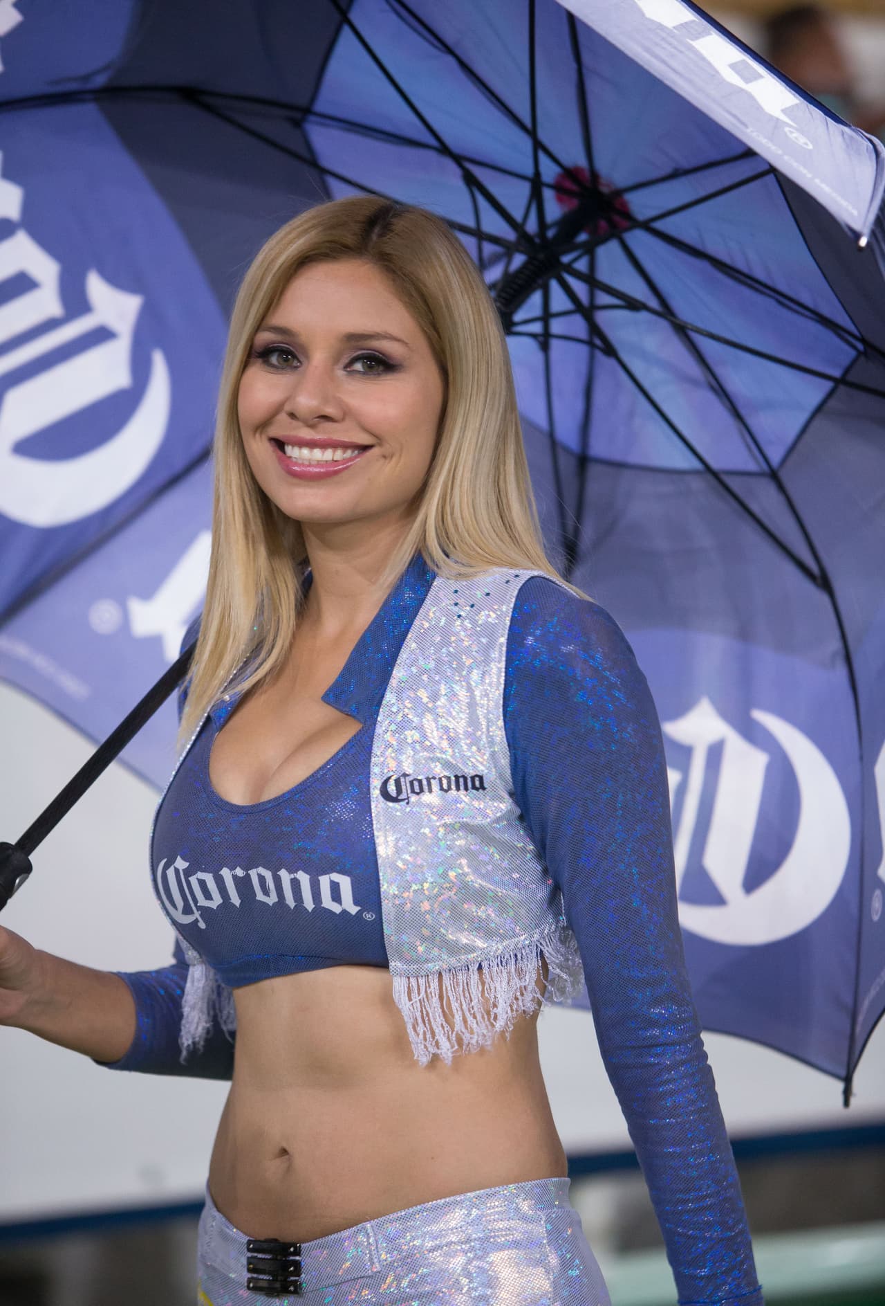 La belleza de las porristas en la fecha 9