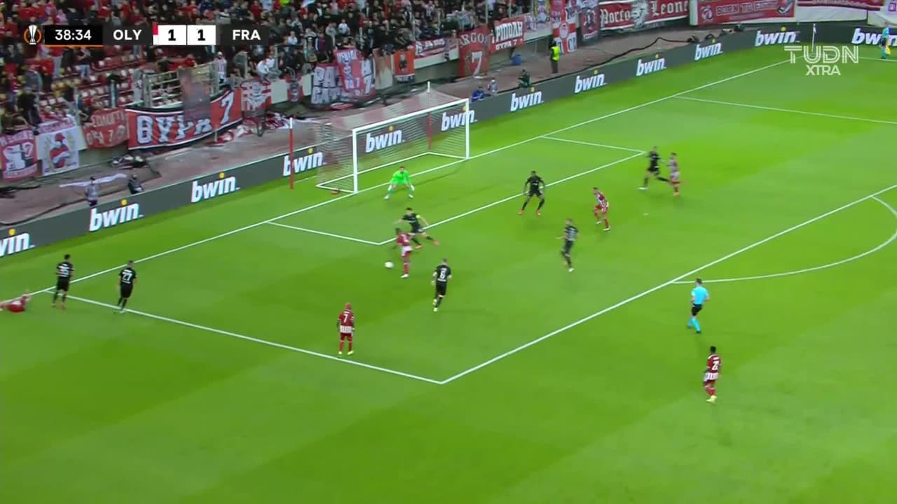 ¡TIRO ATAJADO! disparo por ["Mohamed"] ["Camara"].