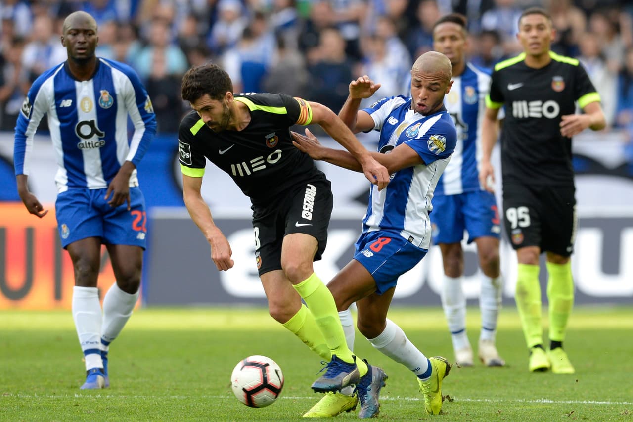 El partido en la segunda mitad tuvo algunas opciones de gol para ambas escuadras, pero no hubo puntería.