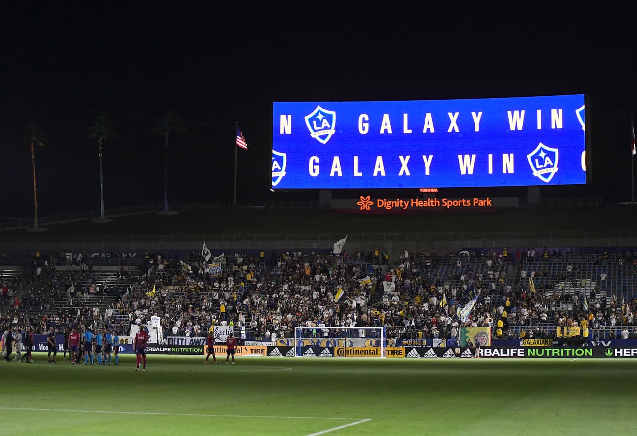 Una victoria que permite a LA Galaxy seguir pensando en las posiciones de liderazgo de la Conferencia Oeste.
<br>
