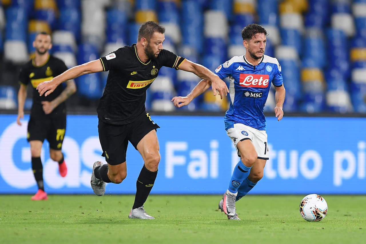 Partido intenso y bien disputad, muy táctico y ríspido en la otra Semifinal de la Copa Italia donde el Napoli y el Inter empataron a un gol. El global favorable 2-1 para los napolitanos les dio el pase a la Final donde se medirán ante Juventus el 17 de junio.