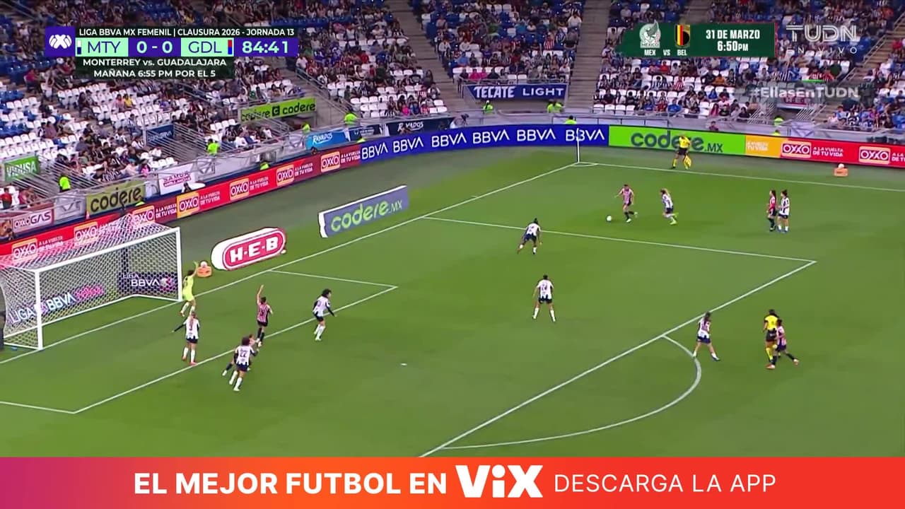 ¡Potente disparo de Christian Jaramillo! Manrique manda a tiro de esquina