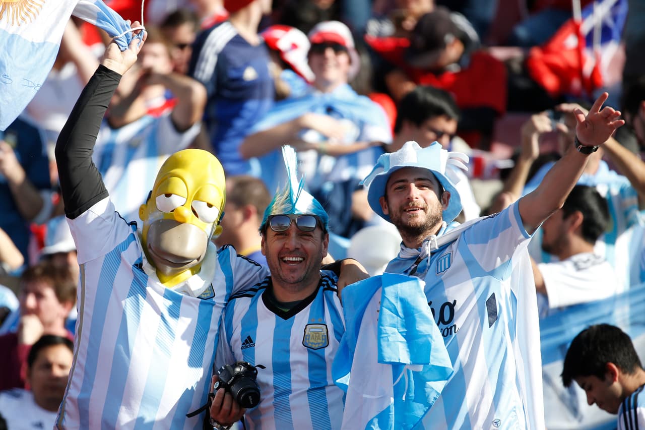 La hinchada no podía faltar a la cita donde Argentina busca alzarse en lo más alto de la Copa América con las esperanzas depositadas en Messi y compañía.