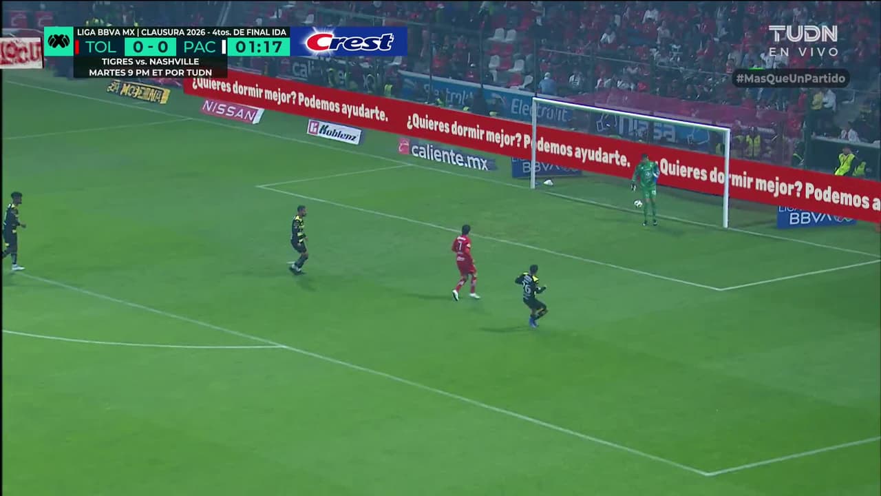¡TIRO ATAJADO! disparo por Jesús Angulo.