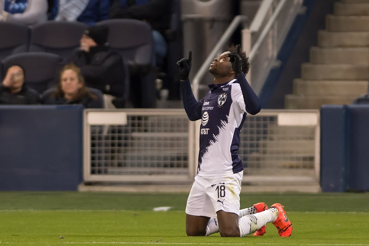 Corrían los 82 minutos de partido tras el gol de Hurtado, el cual festejó de esta manera.