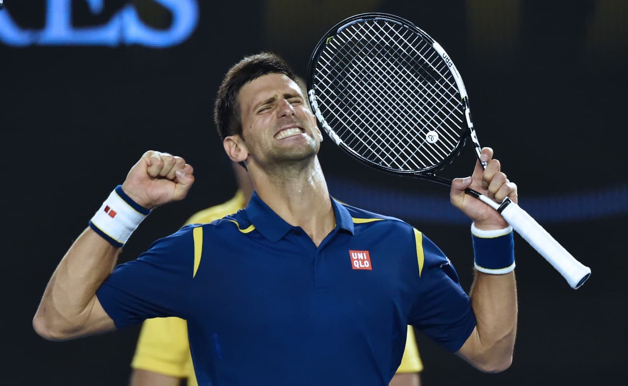 Djokovic se impone a Roger Federer y va a la final del Abierto de Australia