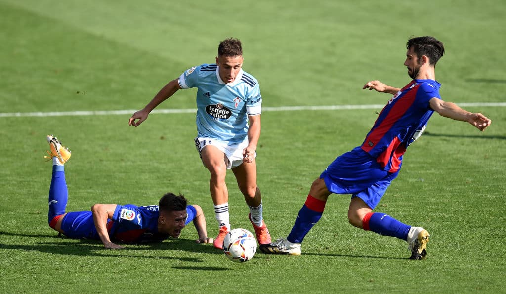 Celta de Vigo, con Araujo en la cancha, arrancan La Liga con empate | Igualaron a cero goles ante el Eibar en Ipurúa; el zaguero mexicano jugó todo el encuentro. | La segunda fecha del campeonato español, Celta de Vigo recibirá al Valencia y Eibar visitará Villarreal.