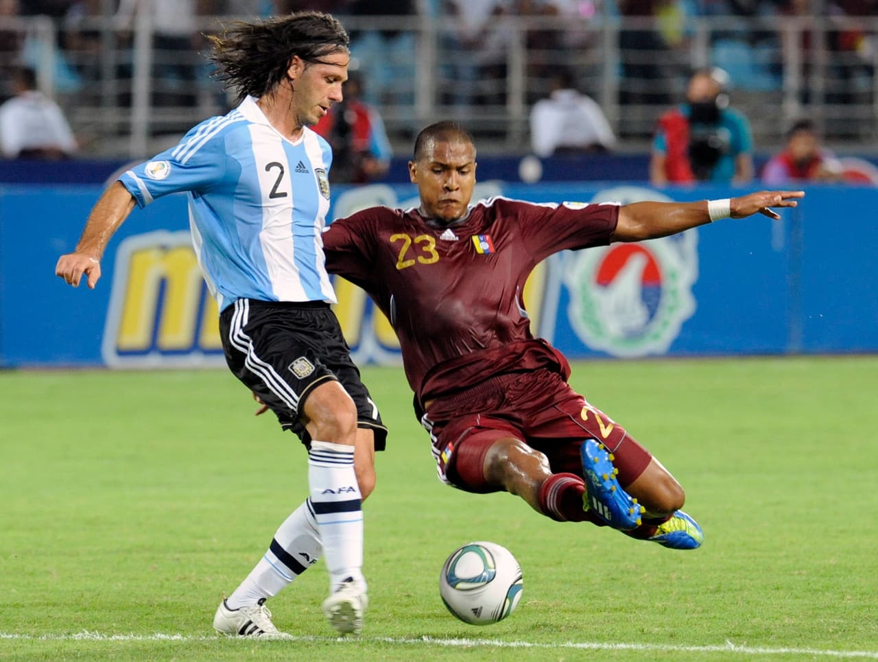 Pero siempre hay una primera vez y la de los venezolanos para por fin festejar a costa de los argentinos llegó tras 55 años de esta rivalidad.