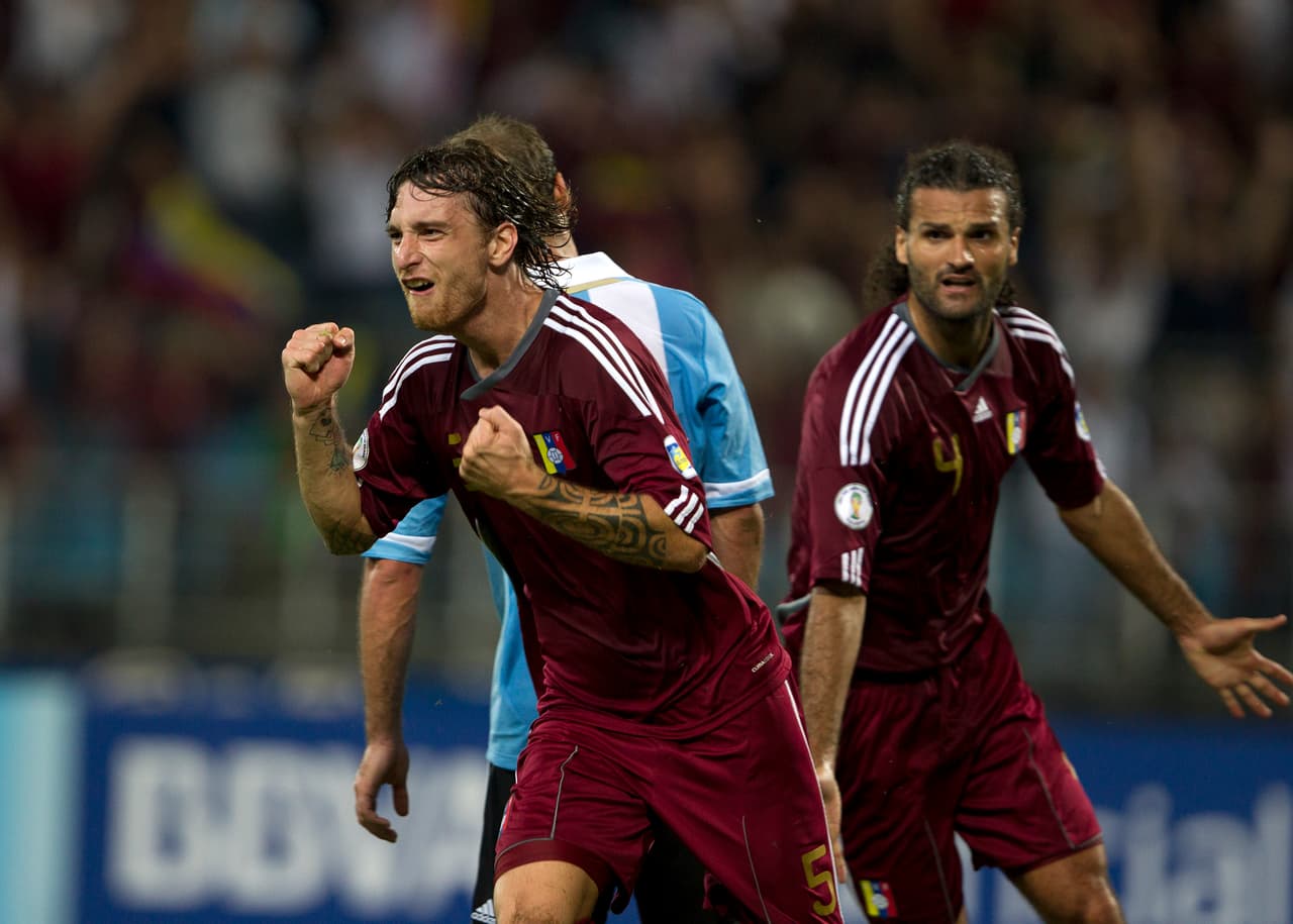 En su partido 20, un duelo de eliminatoria mundialista de Conmebol rumbo a Brasil 2014, la localía de la 'Vinotinto' finalmente pesó lo suficiente y un gol del defensa Fernando Amorebieta silenció a los pamperos.