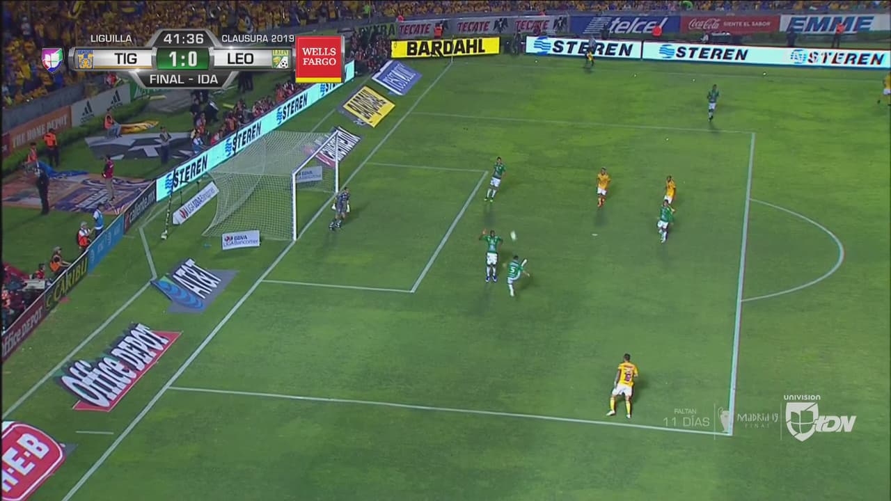 Fernando Navarro, ¡a punto de sepultar a La Fiera!