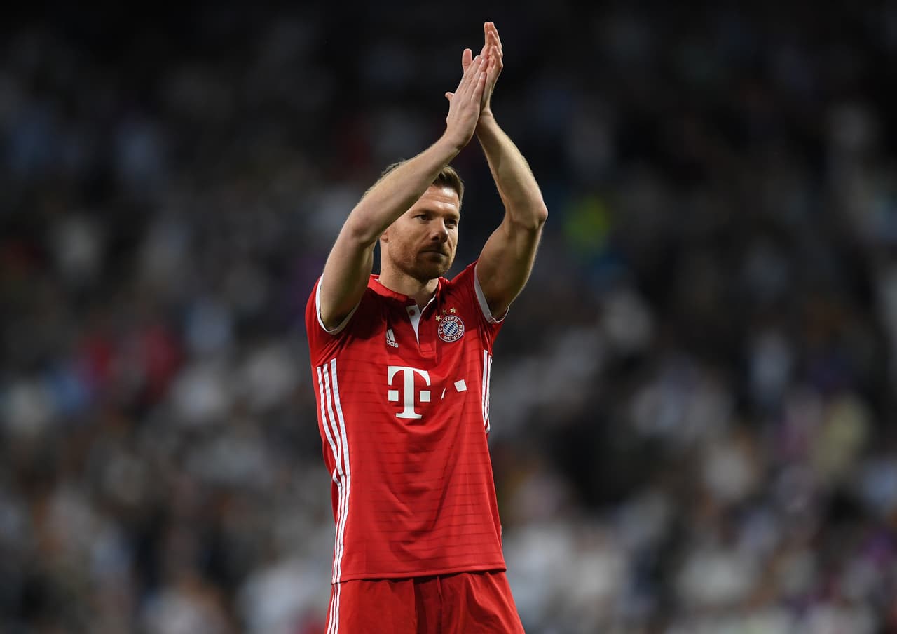 En el 2014 pasó al Bayern Múnich, equipo en el que se retiró luego de tres temporadas. Se fue con cinco trofeos más en su palmarés.