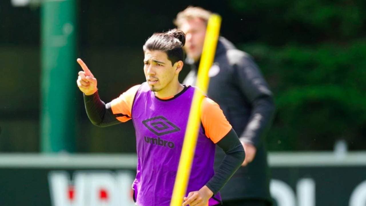 Golazo de Erick Gutiérrez en entrenamiento del PSV