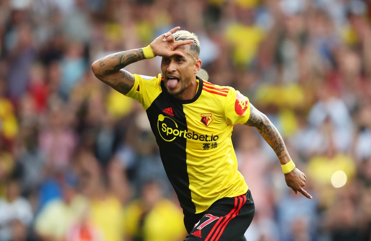 El argentino Roberto Pereyra salió de la banca para rescatar un punto para el Watford.