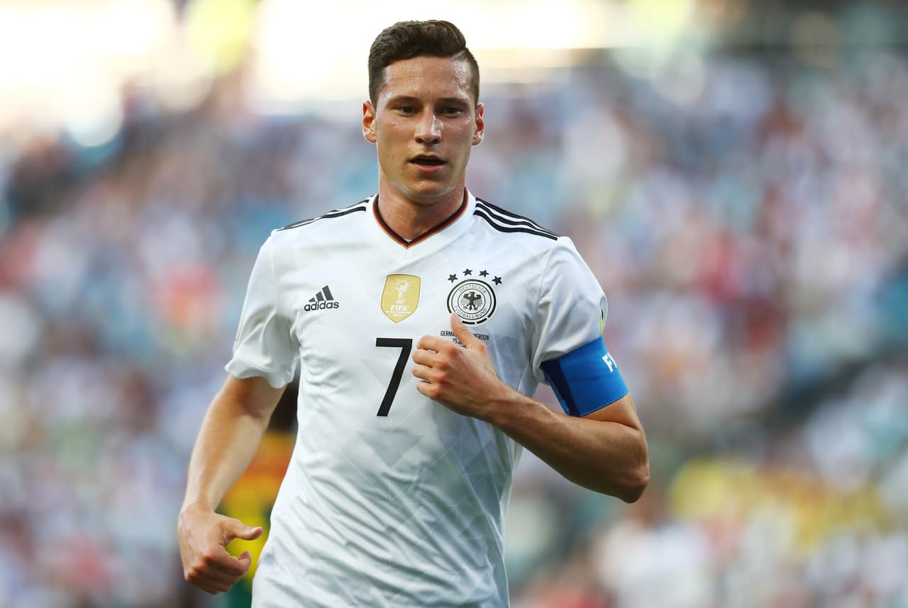 <b>Atacante: </b>Julian Drexler: 39.1 millones de dólares (PSG).