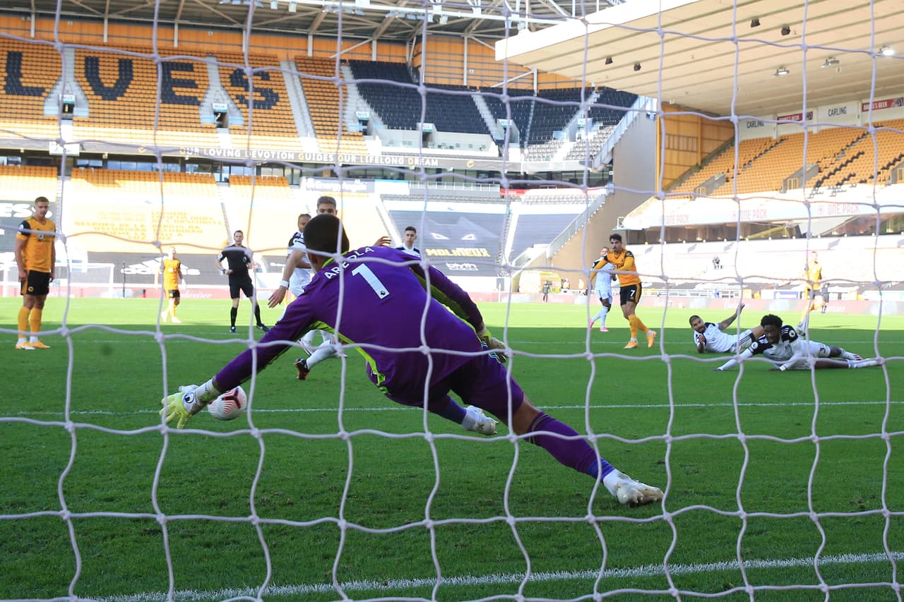 Madrid muy cerca de anotar, Benzema no conecta el gol