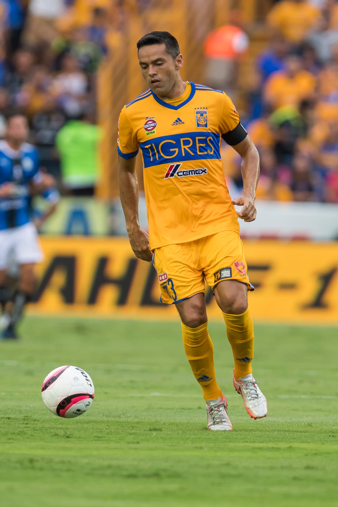 Juninho (Tigres UANL) - 34 años