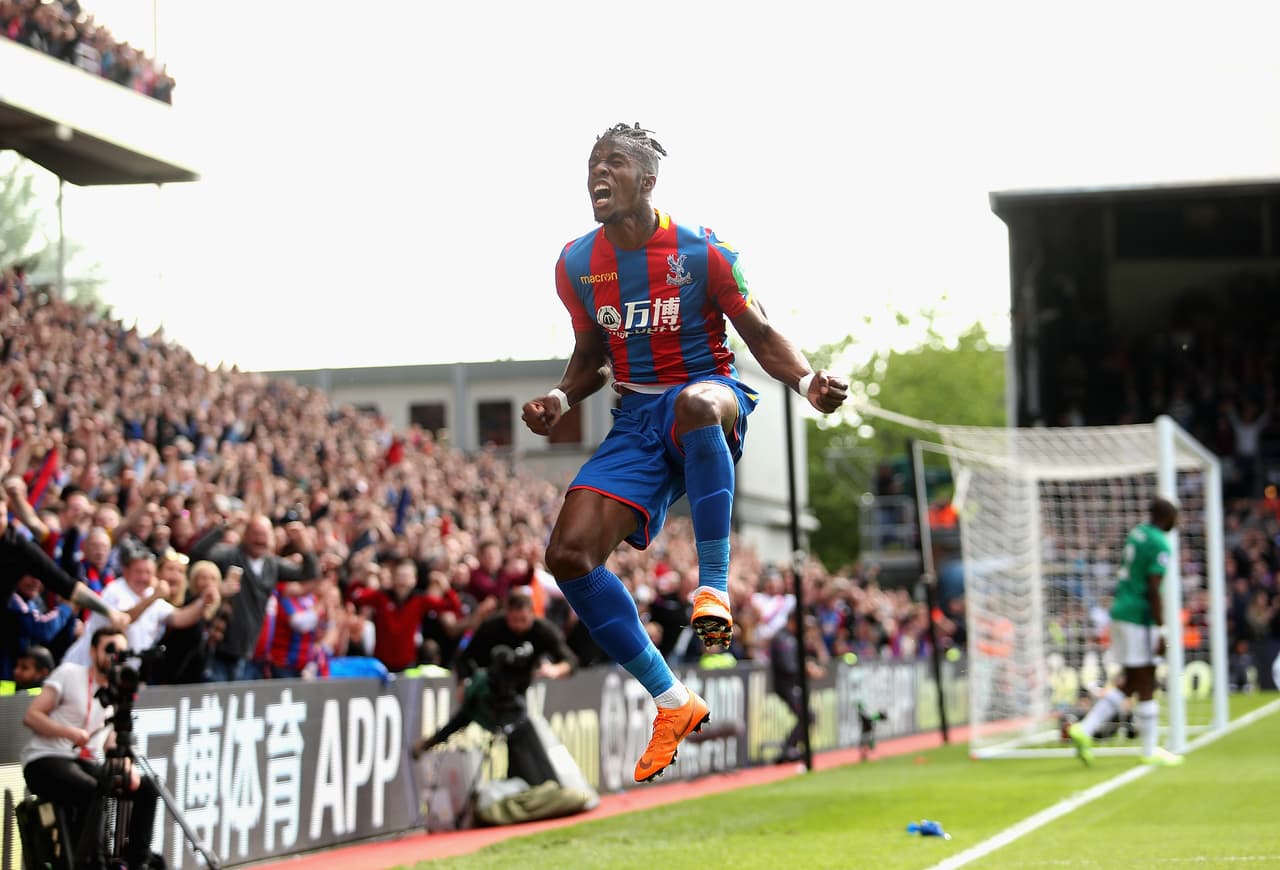 Wilfried Zaha, marfileño nacionalizado inglés del Crystal Palace, es una obsesión de Manchester City, que ofrecería 57 millones de euros por el fichaje de este delantero de 25 años.