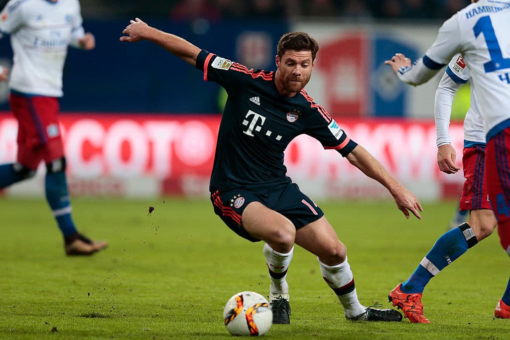 En el partido de vuelta contra el Benfica en los cuartos de final, Xabi Alonso jugo 19 pases largos, la mayor cantidad por cualquier jugador del Bayern esta temporada. En los seis partidos que ha jugado el centrocampista español en la Champions League se ha ganado perfectas calificaciones en la posesión.