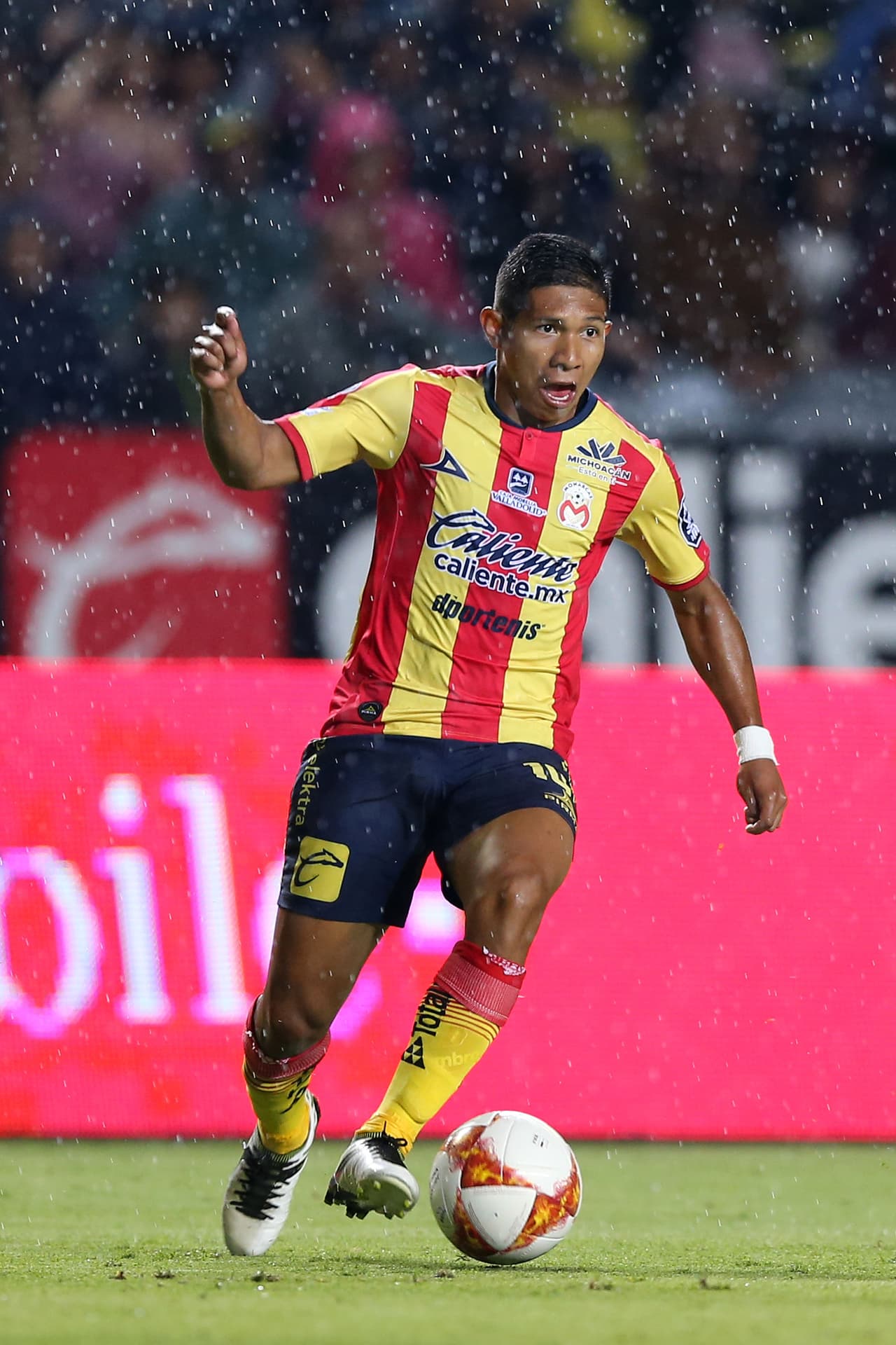 Édison Flores (Perú / Morelia)