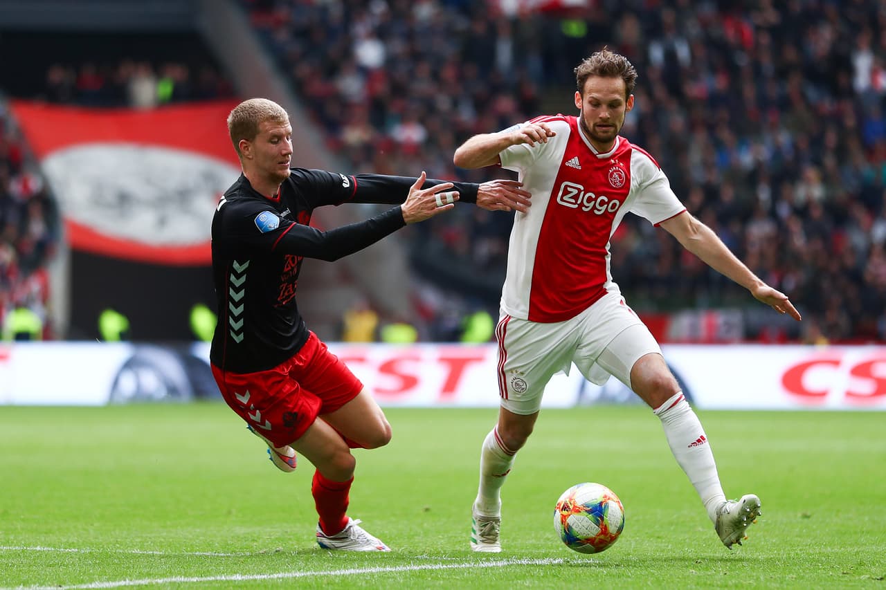 La experiencia fue determinante en Ajax para afrontar lo restante de ese periodo, en un juego en donde el triunfo lo acercaba al título.