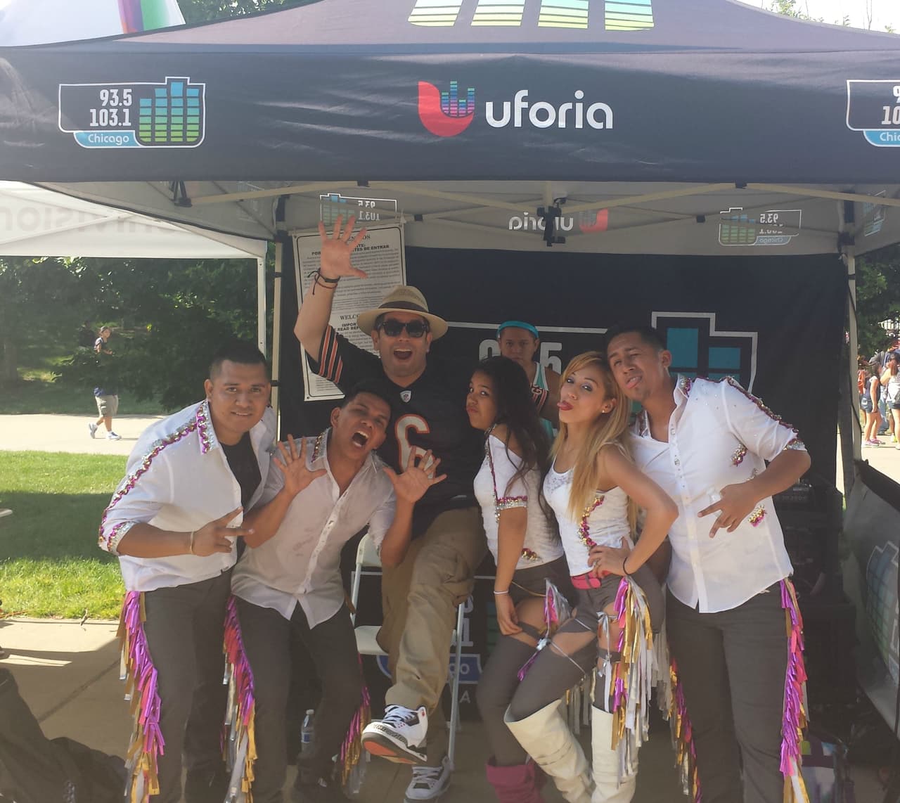 Cientos de familias asistieron al Meijer Family Fest para disfrutar de una práctica en vivo de los Bears. Mira lo bien que la pasaron junto al Omarcillo de Latino Mix.